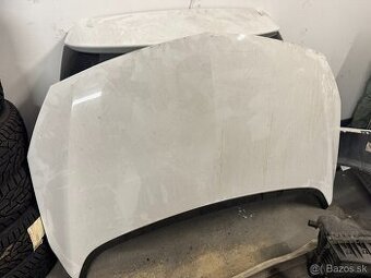 Opel Astra J - Predná kapota