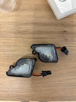 Svetlo pod spätné zrkadlá Napr. Škoda octavia 3, Superb 2 a