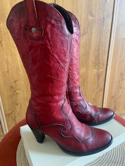 Predám dámske čižmy