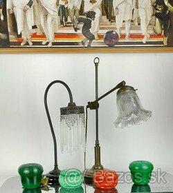 Staré stolové lampy, dózy z malachitového skla