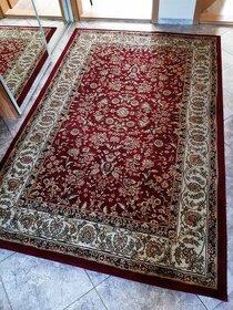 Krásny koberec s vintage vzorom
