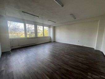 Kancelárske priestory na prenájom, Sever
