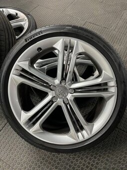 Audi S8 R21 265/35/21 Pirelli 5x112