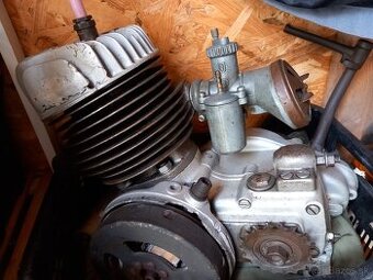motor cz 175