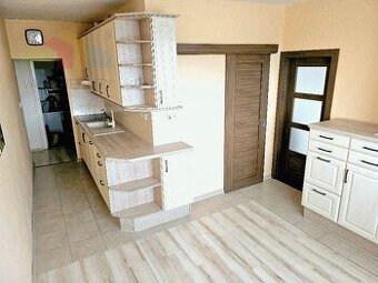 3 izbový byt Bánovce nad Bebravou / VEĽKOMETRÁŽNY / CENTRUM