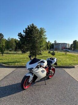 Ducati 848 EVO