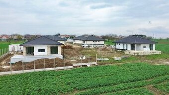 Novostavba v Hažíne