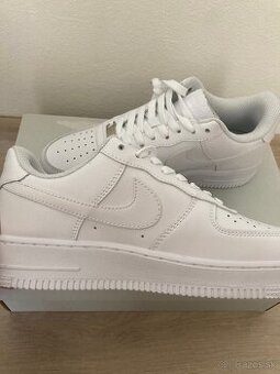 Nike airforce low white