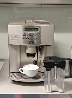 Predám kávovar Delonghi ESAM 3500