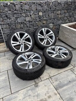 ✅ 5x112 r17 golf 8 Valencia krasne letne obutie