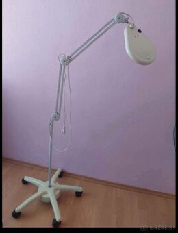 Kozmeticka lampa
