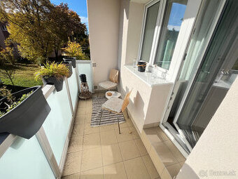 Krásny 2 izbový byt s lodžiou v Trenčíne - Dlhé Hony