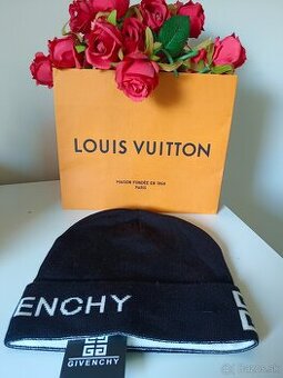 Zimná čiapka Givenchy