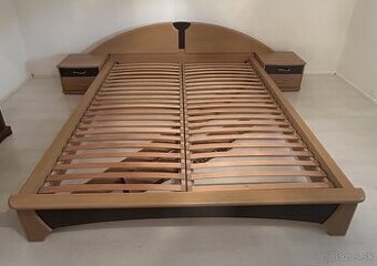 Manželská posteľ 180 x 200 + nočné stolíky