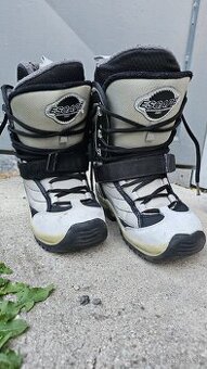 Snowboardové topánky