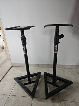 Stojany na štúdiové monitory