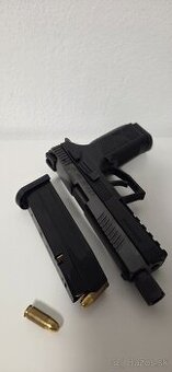 CZ P-09 - 1