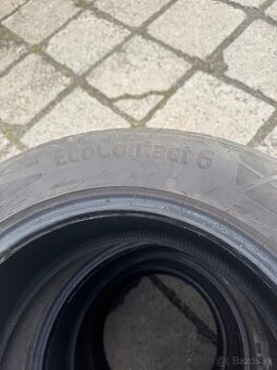 Continental 235/55 R17 XL VW Multivan Transportér