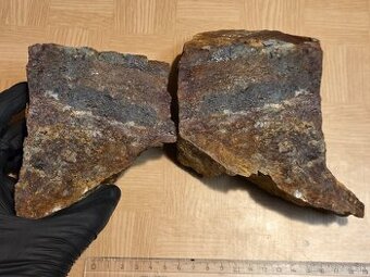 Uránový minerál #30 - (Muráň, SR)