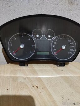 Ford c Max 1.6tdci budíky prevodovka stena chladiča