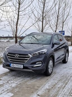 Hyundai Tucson 1.6 benzin 97kw