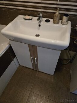 Umývadlo + skrinka