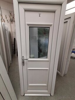 Plastové dvere Č. 287 . Ľ