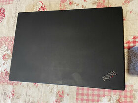 Perfektný notebook Lenovo T490