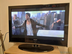 42´-palcový (102cm) Samsung TV - čistý obraz