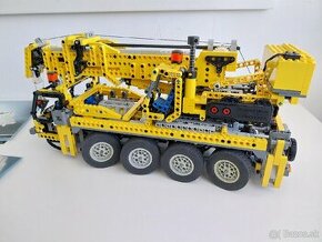 Lego technic žeriav 8421