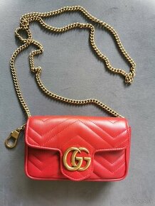 Červena kabelka Gucci