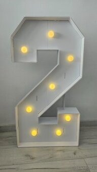 LED svietiaca čislica 2