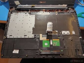 Rozpredam asus x553M