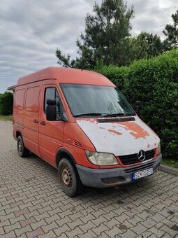 Mercedes benz sprinter