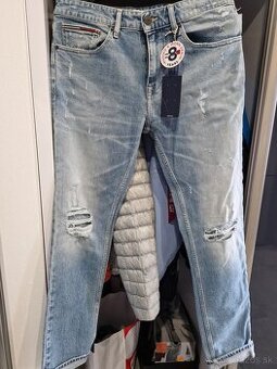 TOMMY HILFIGER Denim džínsy-nové(33)
