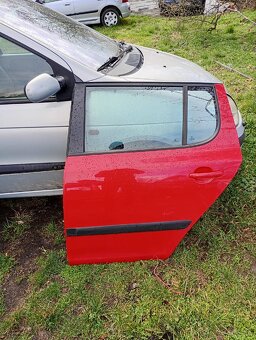 Predám dvere na Škoda Fabia červené 2008