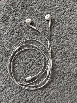 Predam sluchadla pre iphone