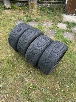 245/40 R18 Zimné Pneumatiky - 1
