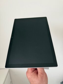 Microsoft Surface Pro 7
