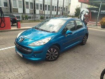 PEUGEOT 207 1.4 Benzín