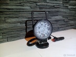 Led magnetické prenosné svetlo