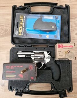 Taurus M 605