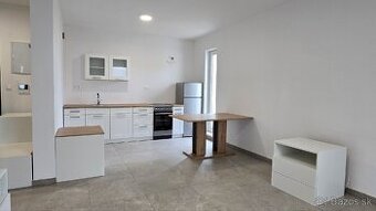 Na prenájom moderný 2-izbový byt s balkónom – Prešov