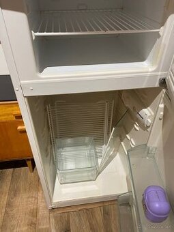 Chladnicka s mrazakom