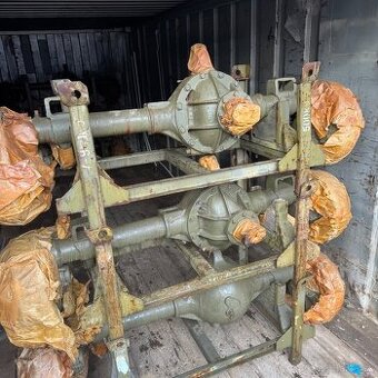 Zadná náprava Pv3s V3S ulozenka nová