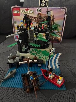 Lego 6273 - pirátsky set Rock Island Refuge