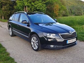 Škoda Superb Combi 2.0 TDI 4x4 Elegance • 2014 •