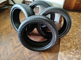 Predám letné, jazdene pneumatiky na osobné auto