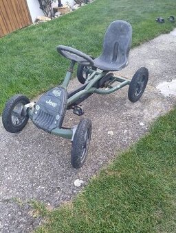 Predám detskú šlapaciu motokáru