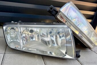 Škoda Fábia predné svetlá